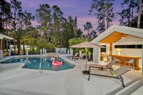 Naples Escape, 2 Villas, Pickleball, Basketball, Heated pool & Spa, Game Room